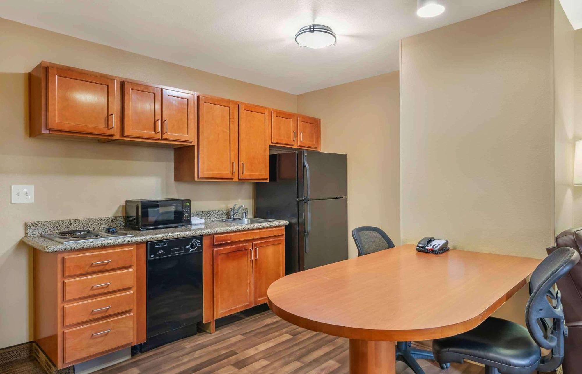 Extended Stay America Suites - Bakersfield - Chester Lane Exterior photo
